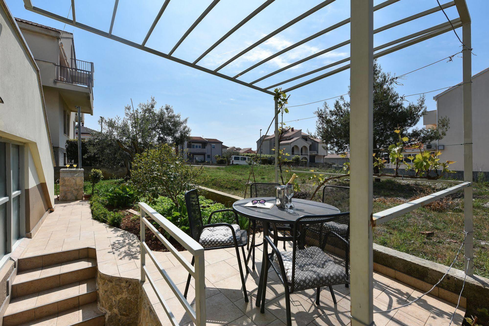 Adria Apartments Zadar Exterior photo